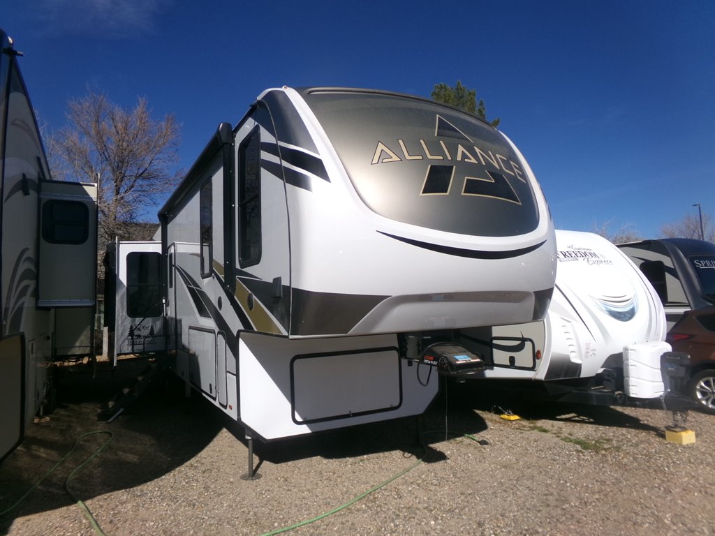 2022 Alliance Rv Paradigm 340rl
